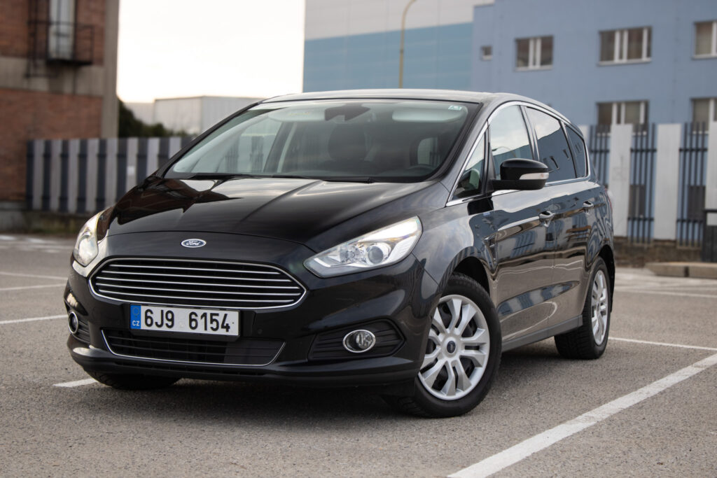 Ford S-Max