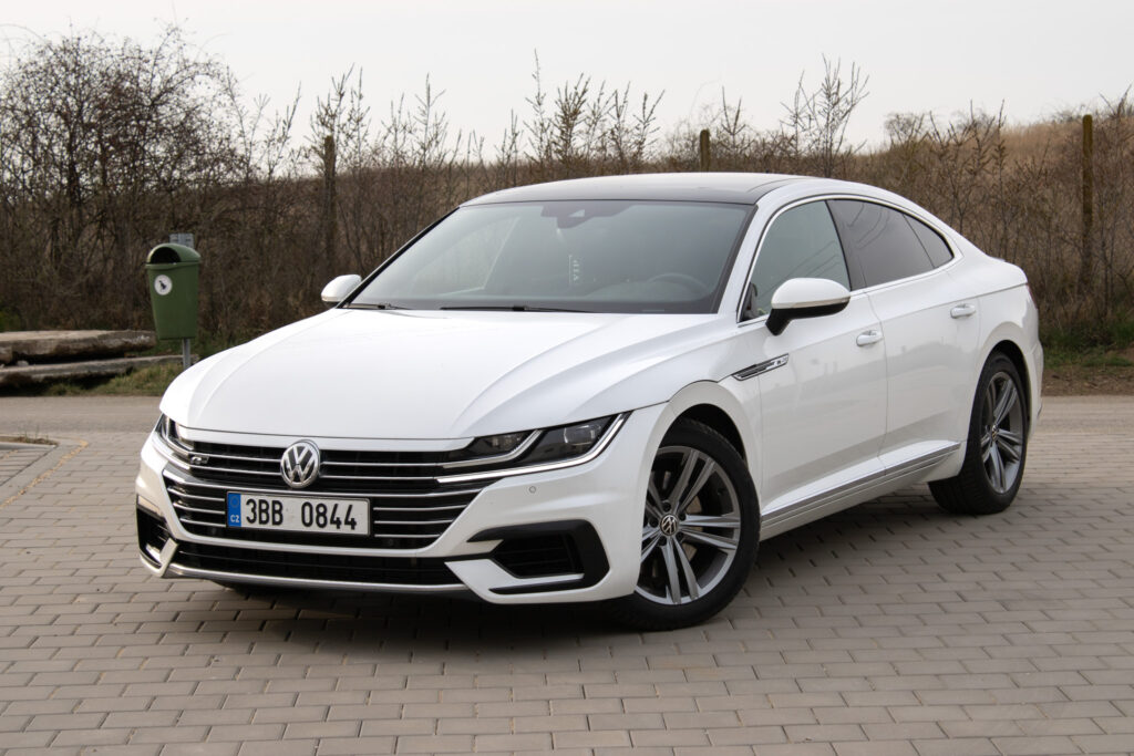 Volkswagen Arteon 2.0 TDI R-Line