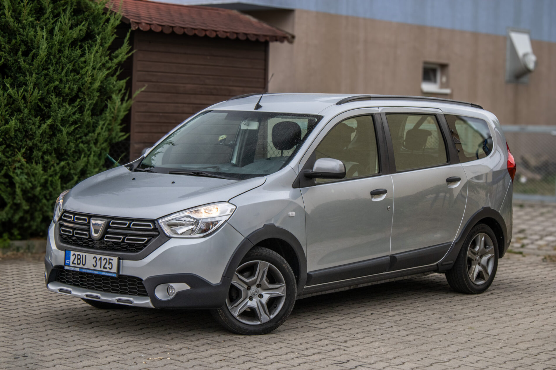 Dacia Lodgy 7 2021 85kW