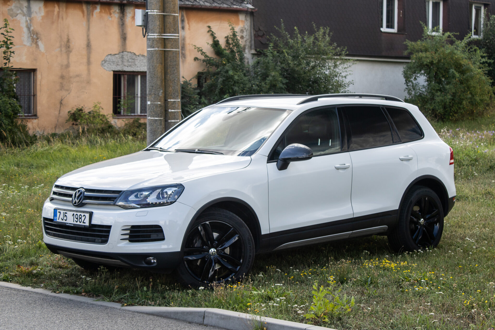 Volkswagen Touareg 3.0 TDI 4x4 A/T, 180kW (2013)