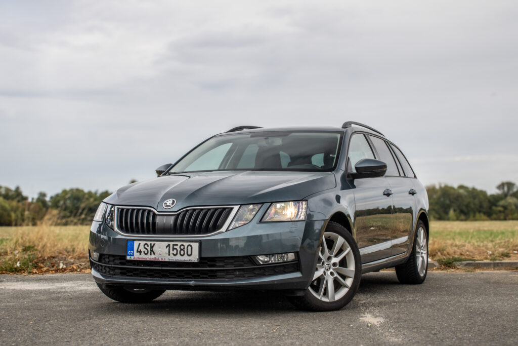 Škoda Octavia Combi 2018 82kW MT/5