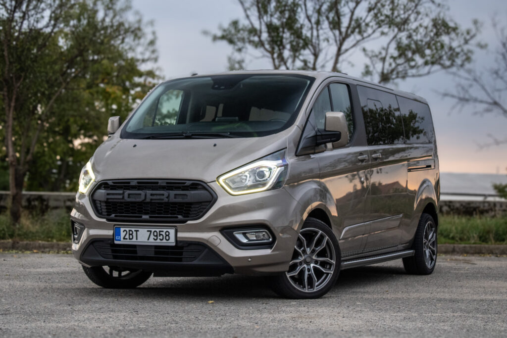 Ford Tourneo Custom 2019 96kW